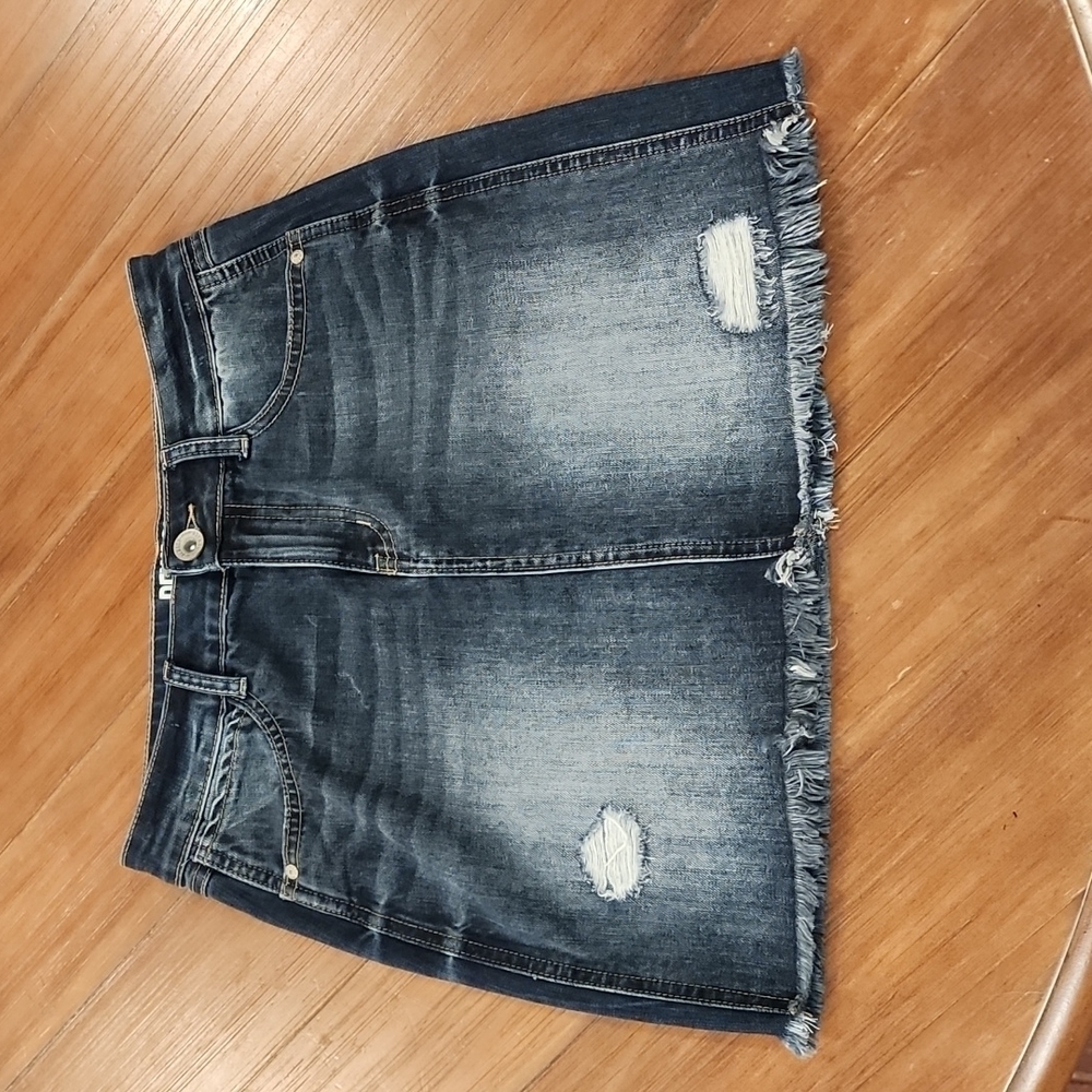 Rewash Vintage reunion Denim skirt. Size 3